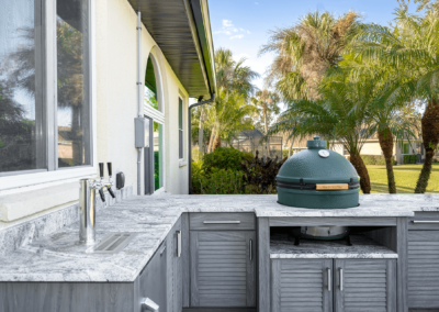 Outdoor kitchen with green egg
