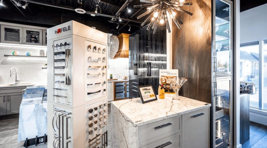 Bar display with knob appliances